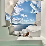 Delta * Oia
