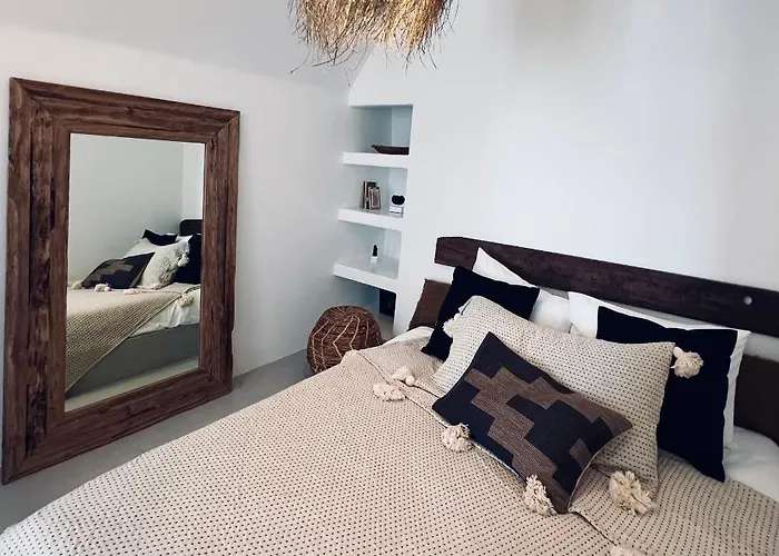 Delta * Oia (Santorini)