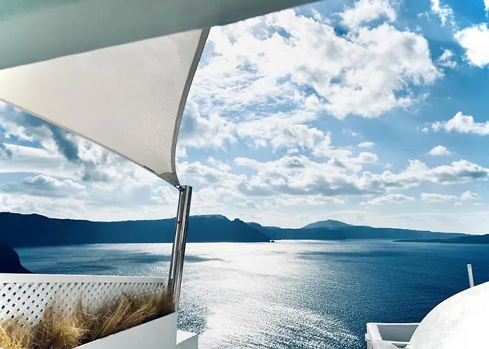 Delta Oia (Santorini)