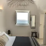Delta Oia